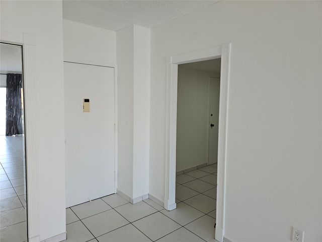 500 BAYVIEW Drive 817, Sunny Isles Beach, FL 33160