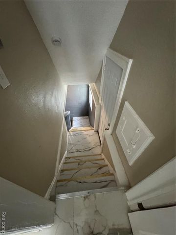 5727 Buckingham Avenue, Detroit, MI 48224