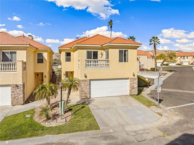 1825 East Shore Villas Drive 18, Bullhead City, AZ 86442