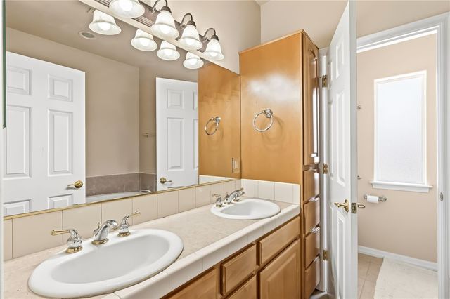 1825 East Shore Villas Drive 18, Bullhead City, AZ 86442