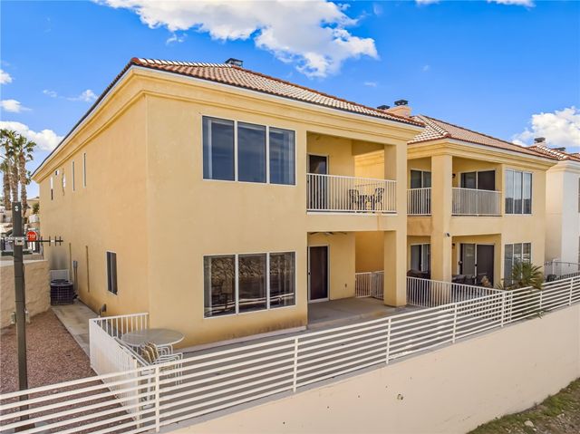 1825 East Shore Villas Drive 18, Bullhead City, AZ 86442