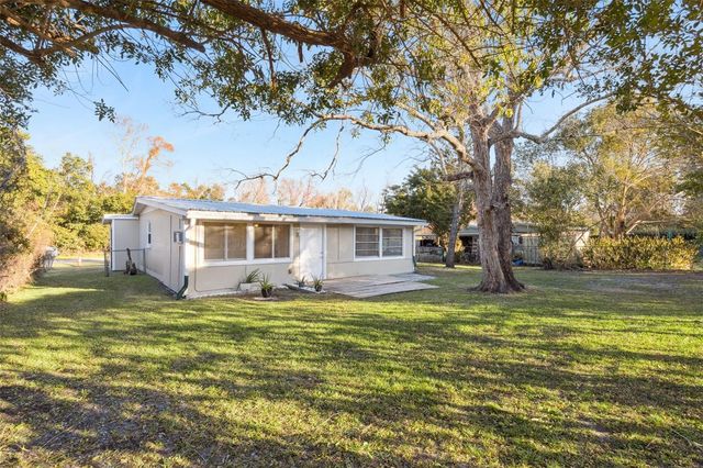 1576 ZINNIA DRIVE, Deltona, FL 32725