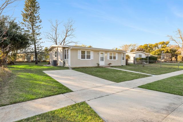 1576 ZINNIA DRIVE, Deltona, FL 32725