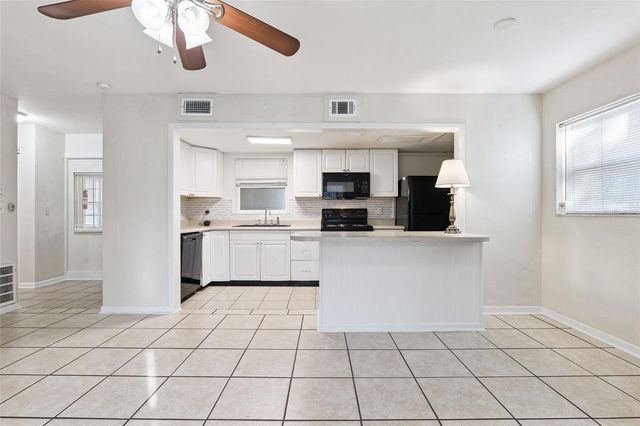 1576 ZINNIA DRIVE, Deltona, FL 32725