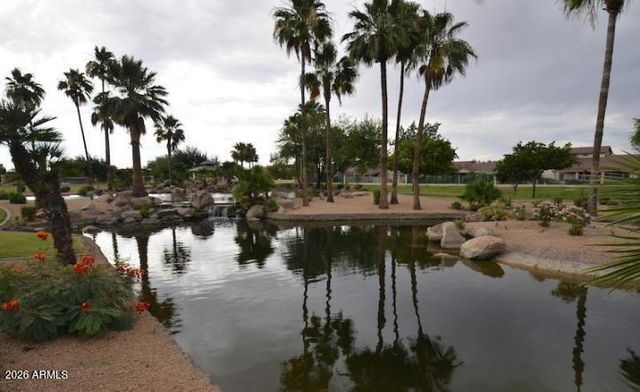 15325 W Honeysuckle Lane, Surprise, AZ 85374