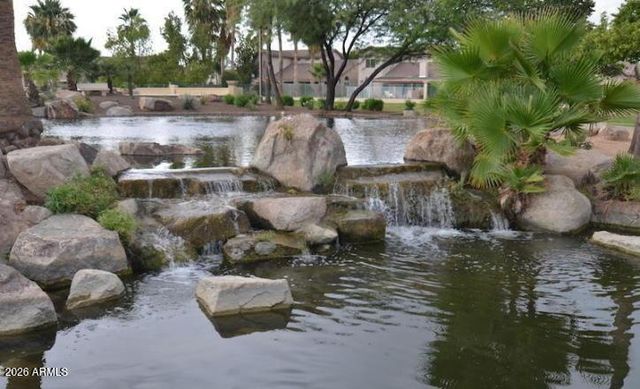 15325 W Honeysuckle Lane, Surprise, AZ 85374