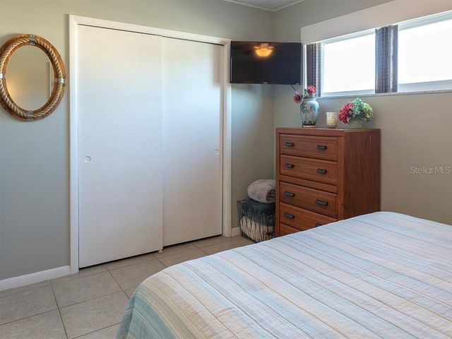 380 BASE AVENUE E 201, Venice, FL 34285