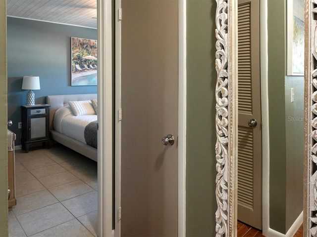 380 BASE AVENUE E 201, Venice, FL 34285