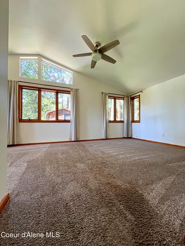 949 Fitzpatrick Rd, Bonners Ferry, ID 83805