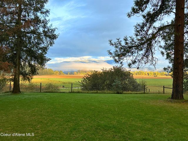 949 Fitzpatrick Rd, Bonners Ferry, ID 83805