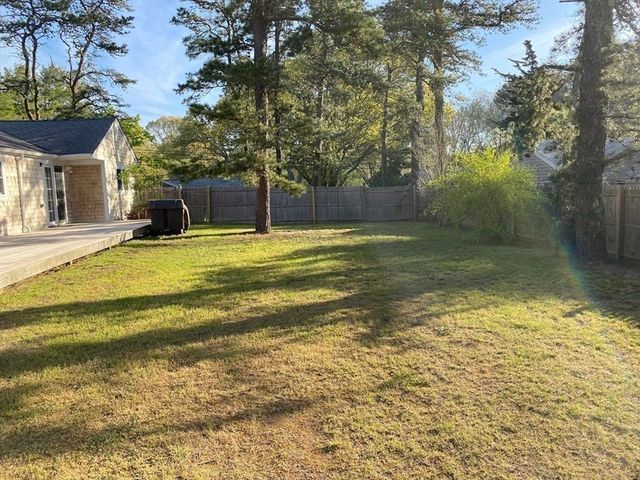 14 Andersen Ave, Sandwich, MA 02537