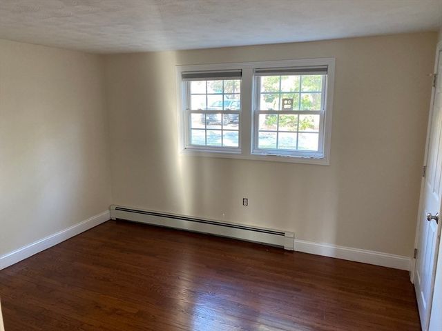 14 Andersen Ave, Sandwich, MA 02537