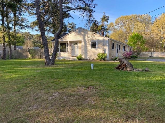 14 Andersen Ave, Sandwich, MA 02537