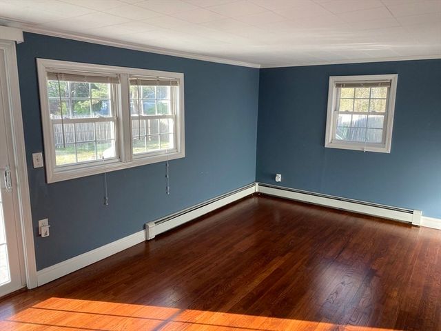 14 Andersen Ave, Sandwich, MA 02537