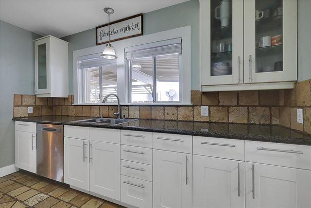 733 Olive St, Yuba City, CA 95991