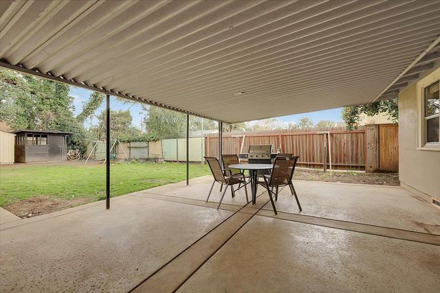 733 Olive St, Yuba City, CA 95991