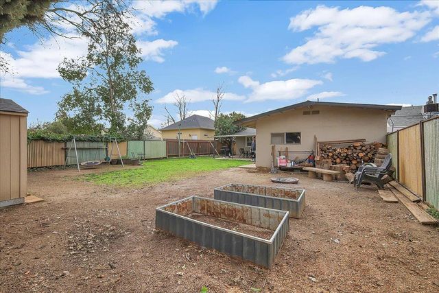 733 Olive St, Yuba City, CA 95991