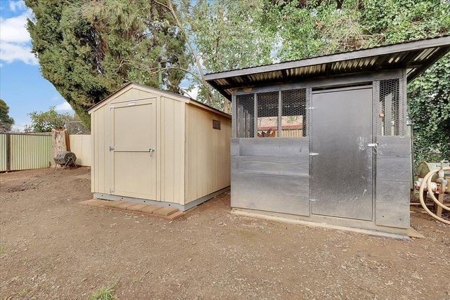 733 Olive St, Yuba City, CA 95991