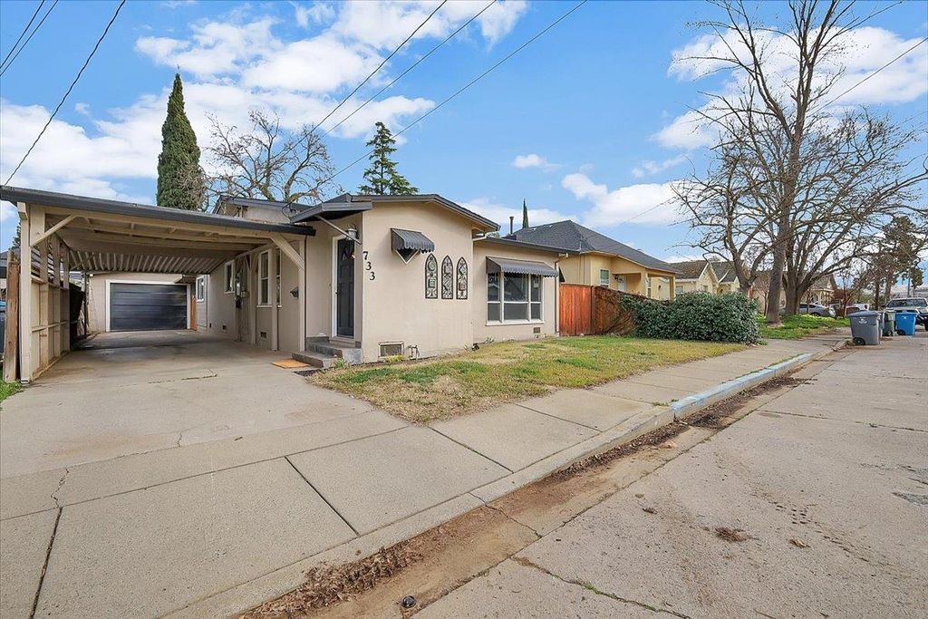 733 Olive St, Yuba City, CA 95991