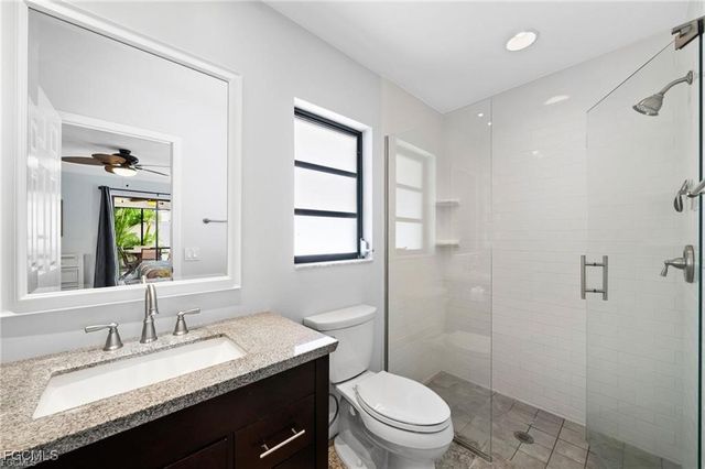 521 102nd AVE N, Naples, FL 34108