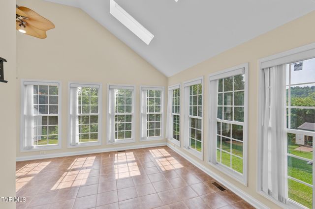 301 Katie Court, Jonesborough, TN 37659