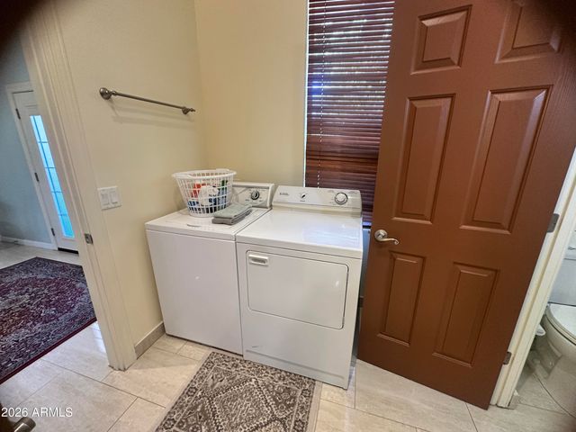 291 S Park Grove Lane, Gilbert, AZ 85296