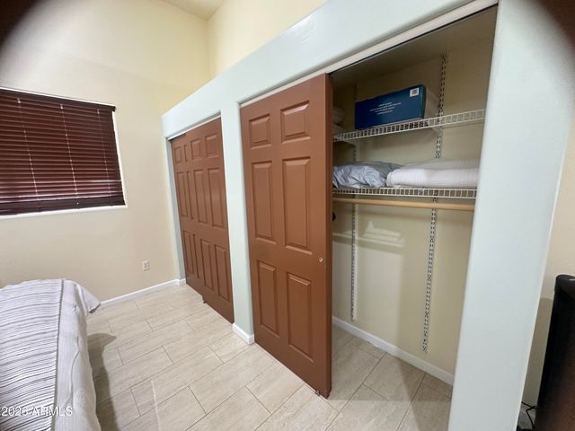 291 S Park Grove Lane, Gilbert, AZ 85296
