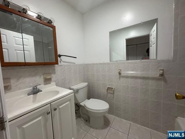 327 Claremont Avenue C, Jersey City, NJ 07305