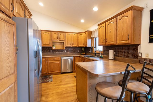 612 N Sandberg Dr Drive, Sioux Falls, SD 57110