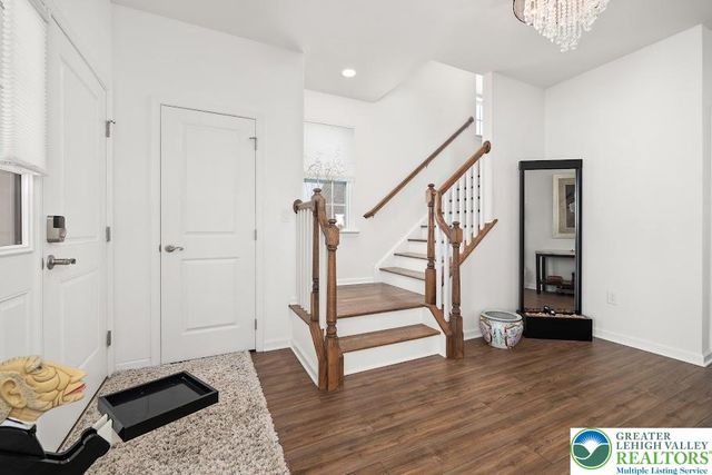 3517 Coventry Drive, Lower Macungie Twp, PA 18062
