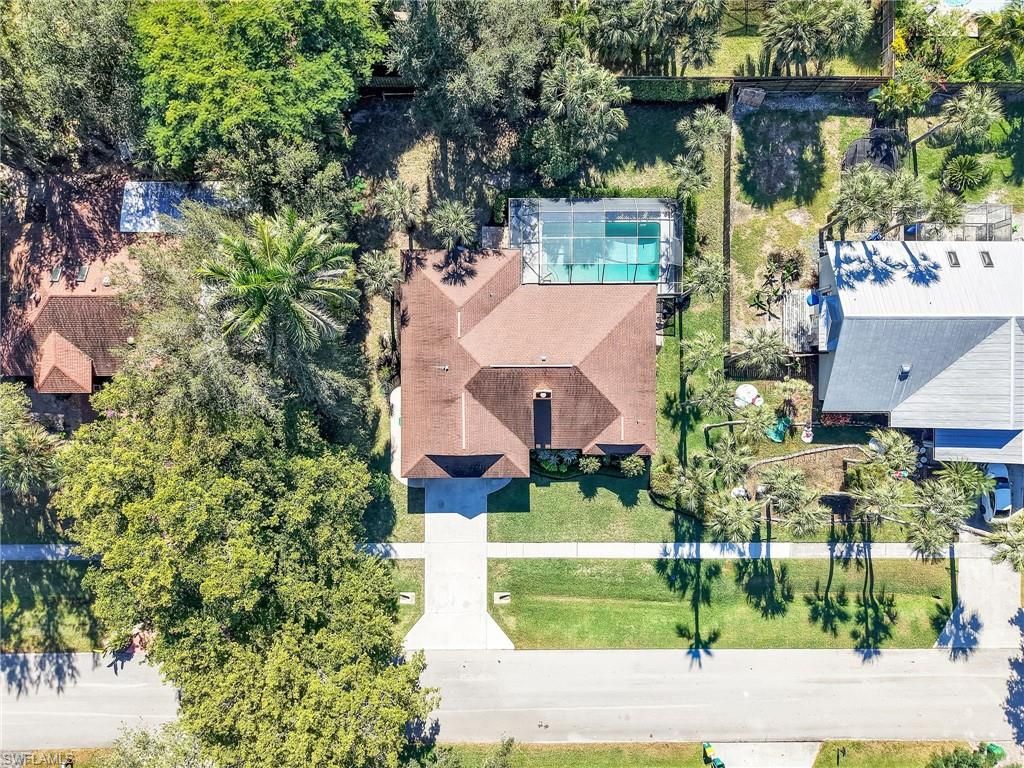 2474 Outrigger LN, NAPLES, FL 34104 — photo 3