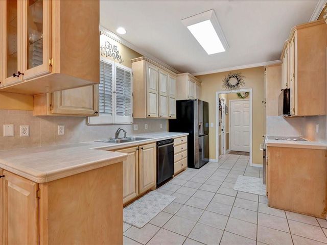 302 Augusta Drive, Lufkin, TX 75901