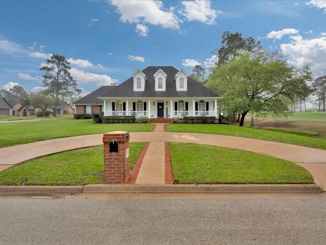 302 Augusta Drive, Lufkin, TX 75901