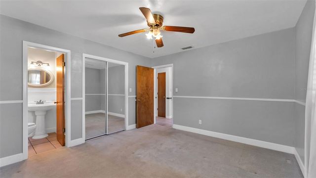 5823 LAKE BREEZE AVENUE, Lakeland, FL 33809