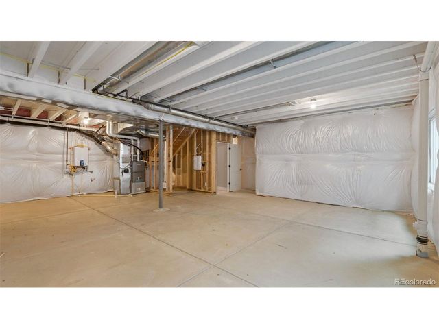 24207 E 53 rd Dr, Aurora, CO 80019