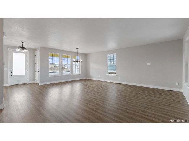 24207 E 53 rd Dr, Aurora, CO 80019