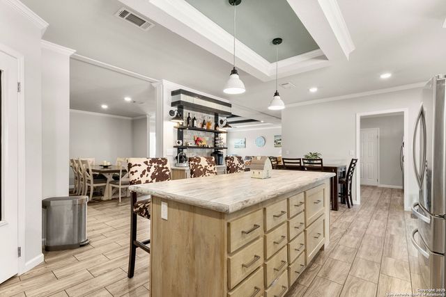 154 Sunrise Dr., Kyle, TX 78640