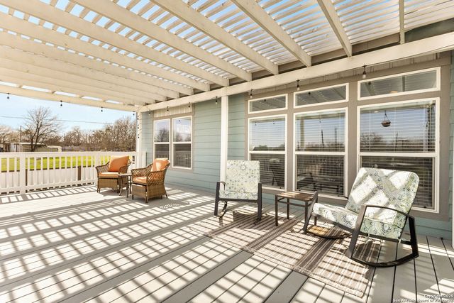 154 Sunrise Dr., Kyle, TX 78640