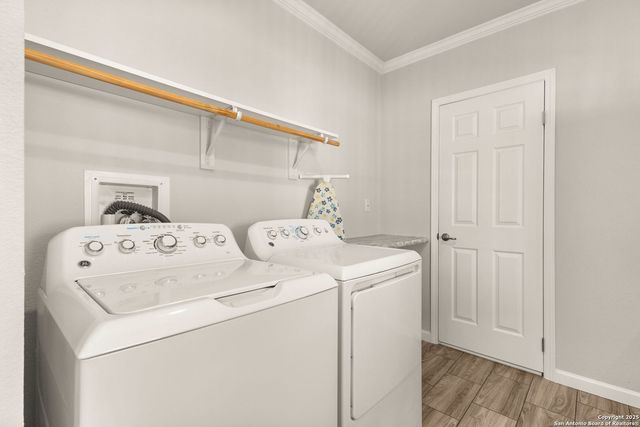 154 Sunrise Dr., Kyle, TX 78640