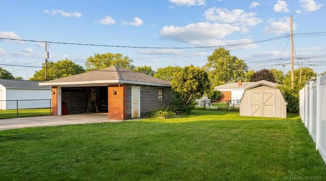 31496 Roan Avenue, Warren, MI 48093