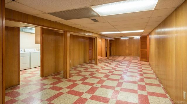 31496 Roan Avenue, Warren, MI 48093