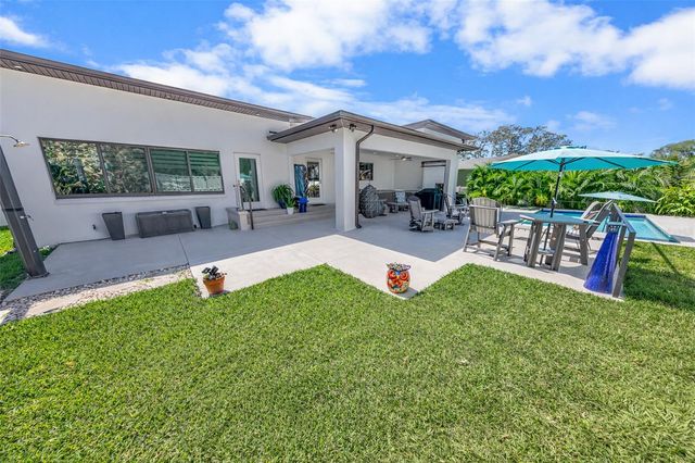 2 PLEASANT VIEW CIRCLE, Daytona Beach, FL 32118