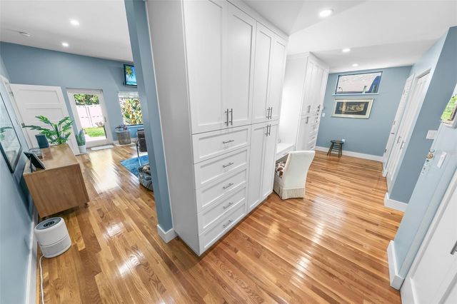 2 PLEASANT VIEW CIRCLE, Daytona Beach, FL 32118