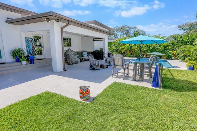 2 PLEASANT VIEW CIRCLE, Daytona Beach, FL 32118