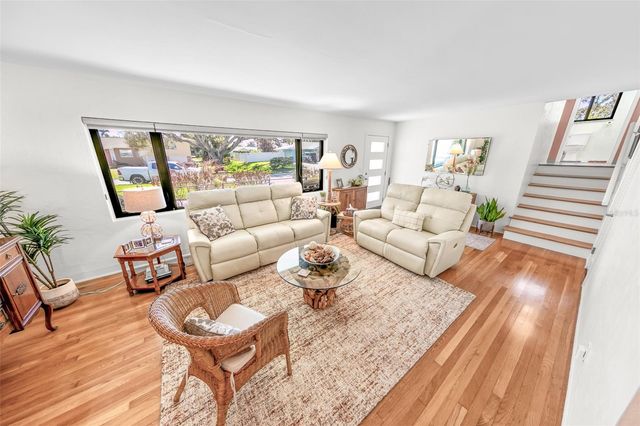 2 PLEASANT VIEW CIRCLE, Daytona Beach, FL 32118