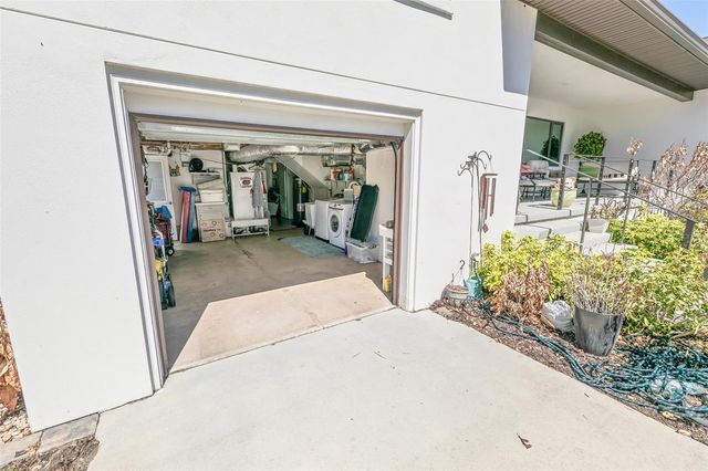 2 PLEASANT VIEW CIRCLE, Daytona Beach, FL 32118