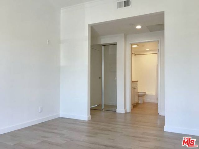 301 S SWALL Drive 203, Los Angeles, CA 90048