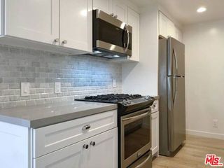 301 S SWALL Drive 203, Los Angeles, CA 90048