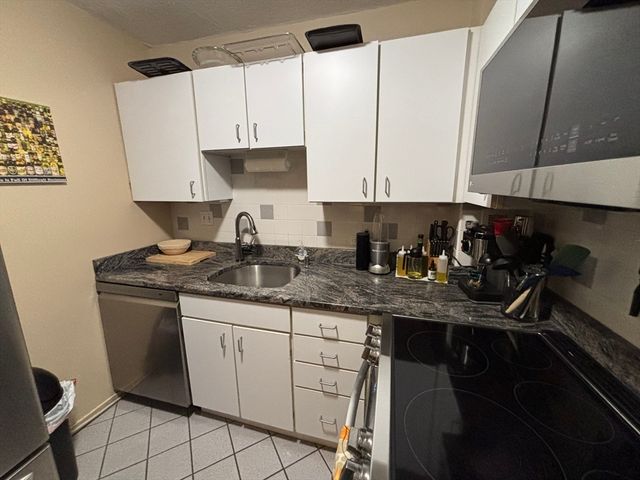 19 Winchester Street 503, Brookline, MA 02446