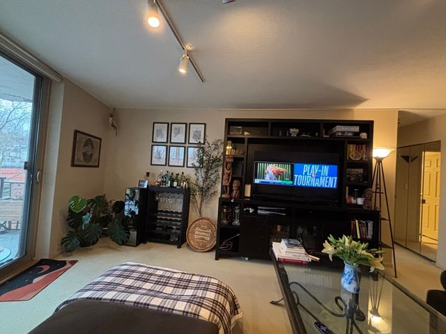 19 Winchester Street 503, Brookline, MA 02446